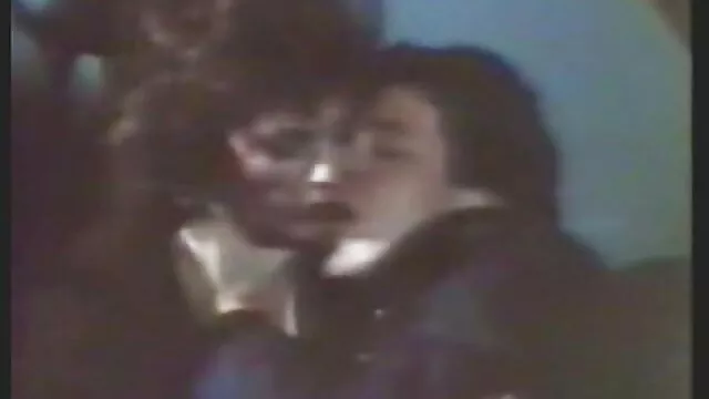 Porno không đăng ký  Đẹp xem phin séc tóc vàng fuck bởi những hồ bơi