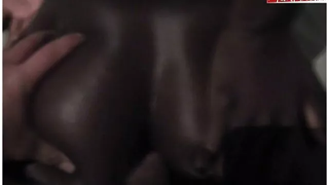 Porno không đăng ký  Lesbian cunnilingus gần xem phin séc hồ
