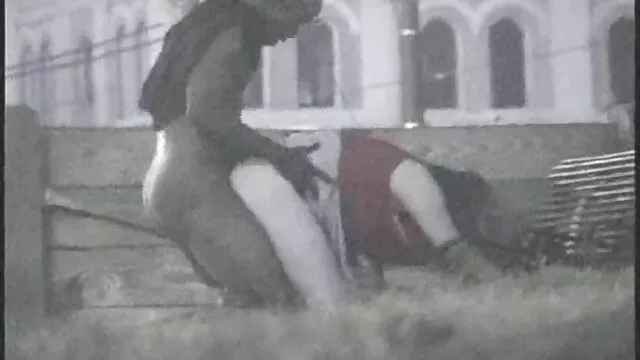 Porno không đăng ký  Người lạ đột nhập vào phòng tắm và video phim séc chị tóc vàng