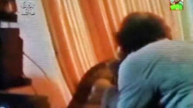 Porno không đăng ký  Lesbian đang tích séc cổ trang cực phát triển hậu môn của cô ấy tình nhân