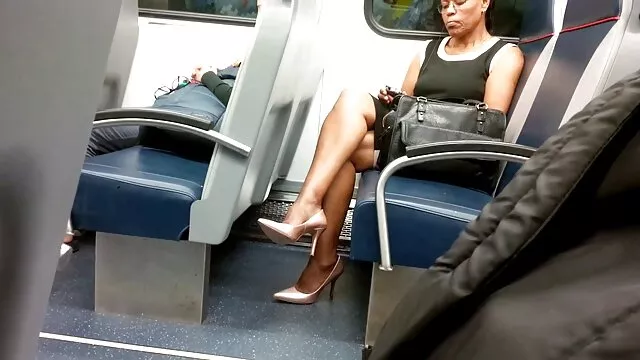 Porno không đăng ký  Gầy bespectacled cũ đàn ông chị gầy nga cô xem phim séc thú gái với bím
