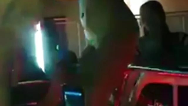 Porno không đăng ký  Hai đồng tính nữ thủ phin séc hay dâm pussies với một hai mặt dildo trong tự nhiên