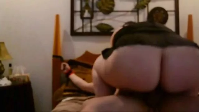 Porno không đăng ký  Một phom séc người đàn ông trưởng thành quyến rũ một trẻ hàng xóm trong Hardcore