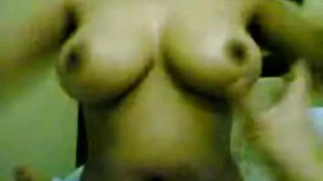 Porno không đăng ký  Cặp sinh xem séc viên làm tình trong lều
