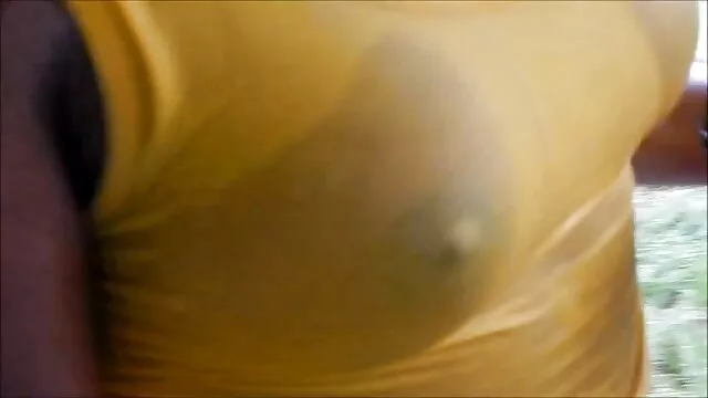 Porno không đăng ký  Chiến lợi phẩm khiêu vũ với một vòi nước trong một nóng L. xem pim séc