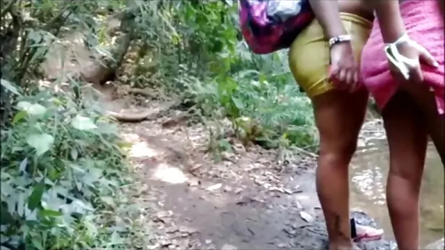 Porno không đăng ký  Sinh viên nhảy sexy xem pim séc tại bữa tiệc tình dục
