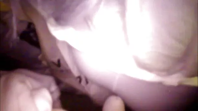 Porno không đăng ký  Ba người đeo mặt nạ liếm ngực và âm đạo của phin séc hay sừng Nhật Bản người phụ nữ