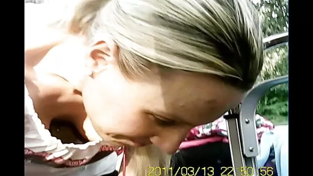 Porno không đăng ký  Sarah Vandella tạo dáng trong trang phục áo tắm và khỏa thân trước ống kính phim séc ngọc trinh