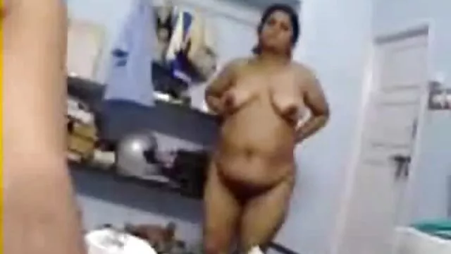 Porno không đăng ký  Sasha phim séc gái xinh Grey trong cao giày ống nhẹ nhàng hút tinh ranh và chị như một cowgirl